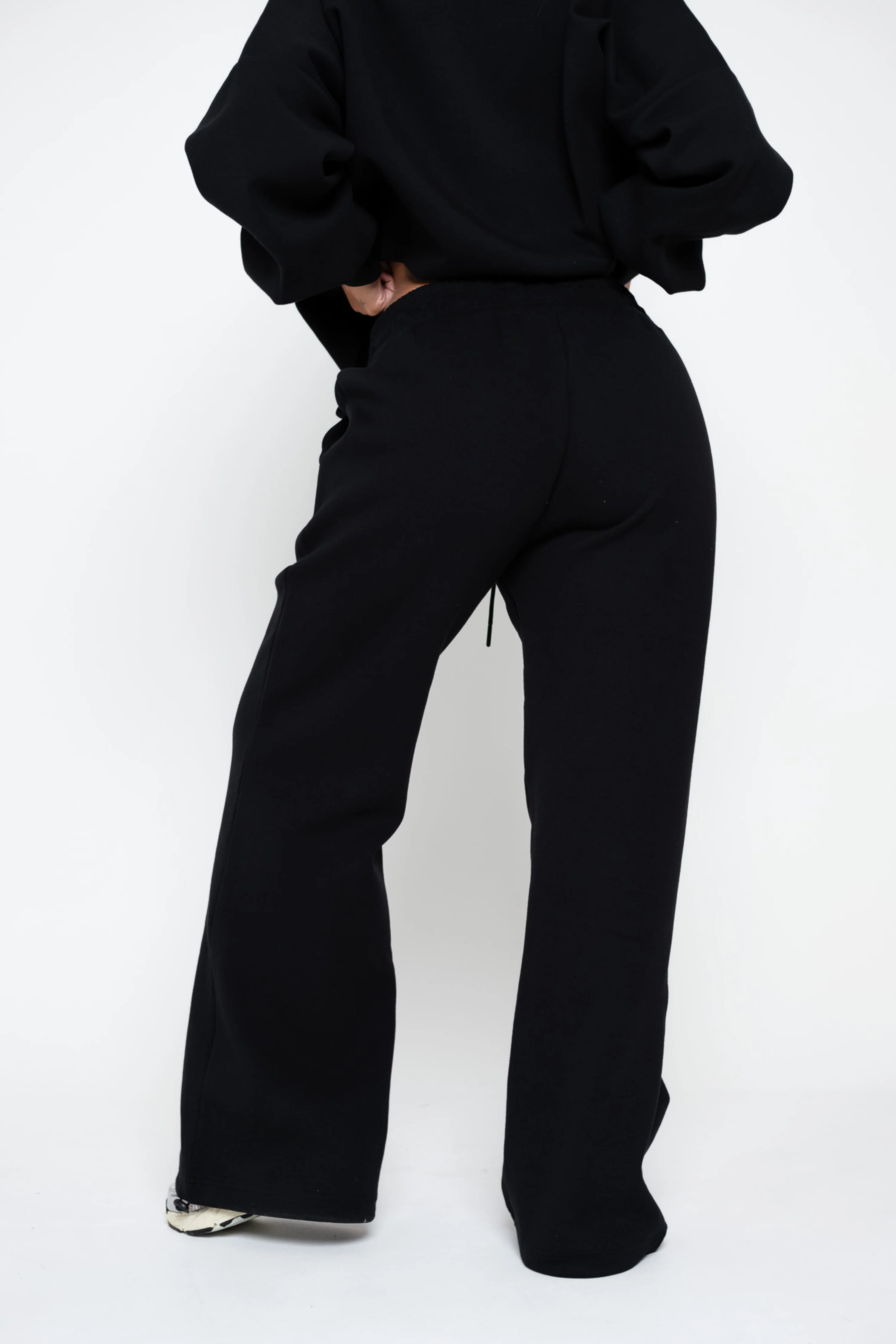 Adjustable Oversized Joggers Black - Image 13