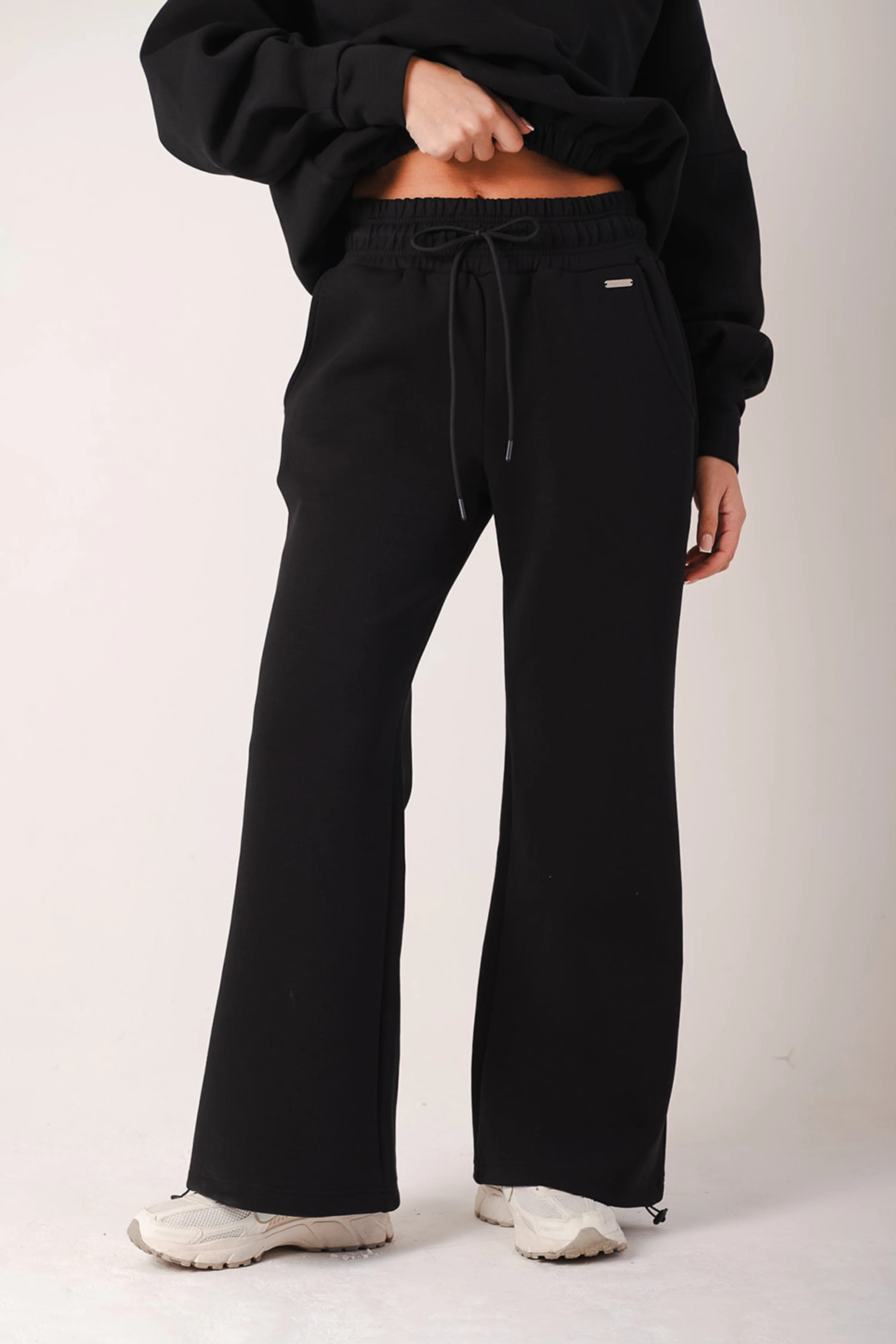 Adjustable Oversized Joggers Black - Image 4