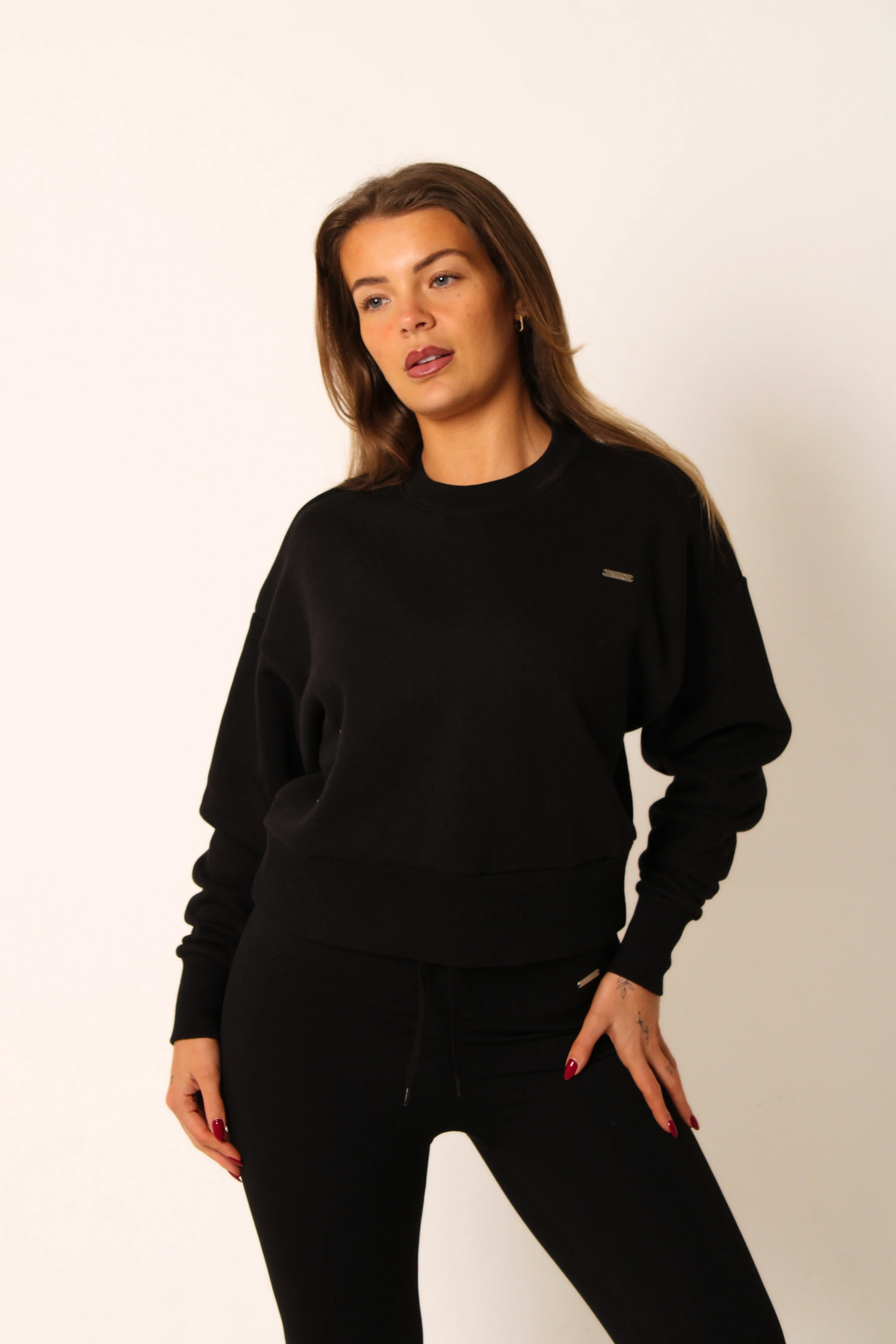Crew Neck Fleeced Oversized Cropped Jumper Black - Image 3