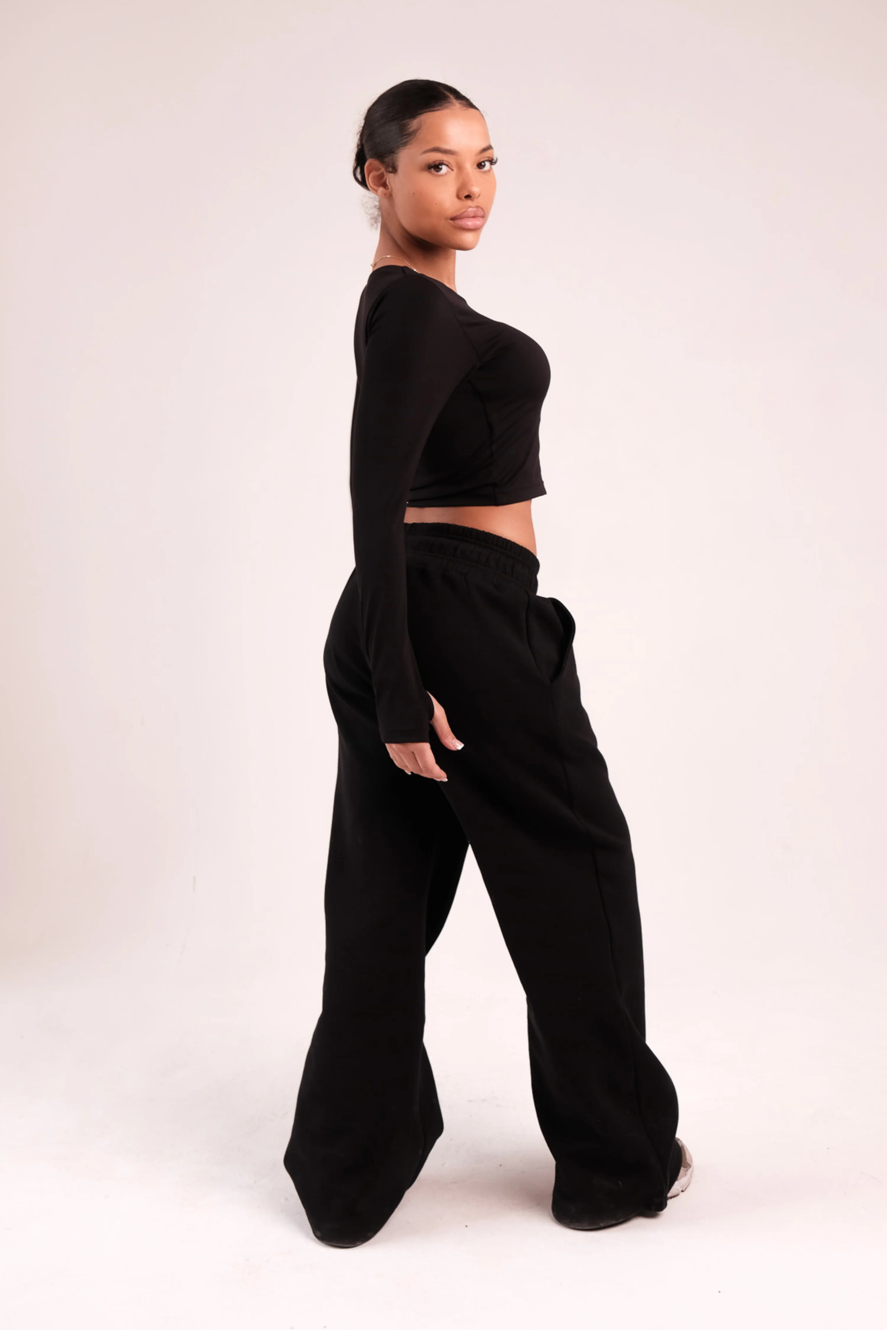 Cropped Built In Bra Long Sleeve Top Black - Image 12