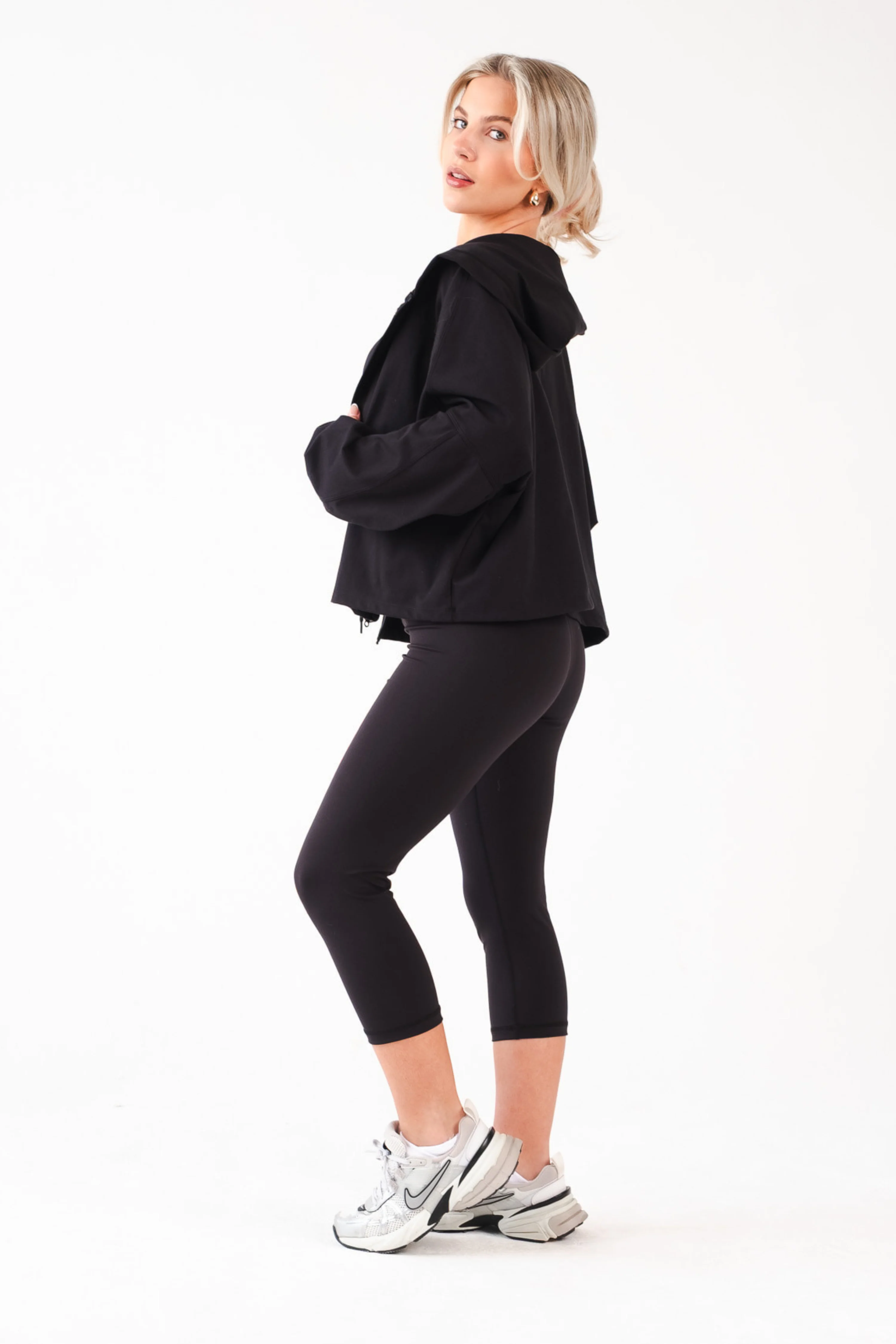 High Waisted 3/4 Capri Leggings Matte Black - Image 7