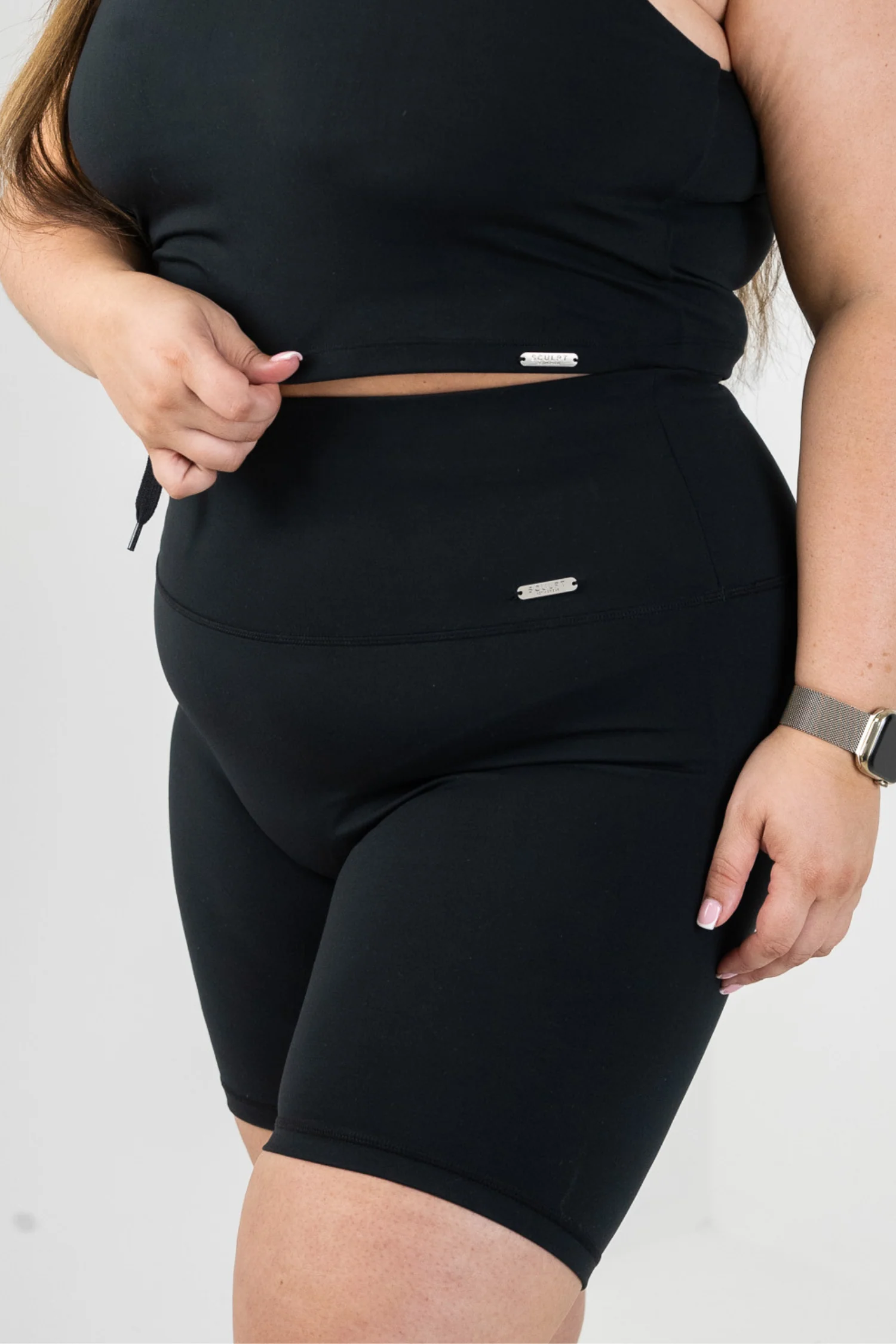 High Waisted Mid Length Shorts Black - Image 8