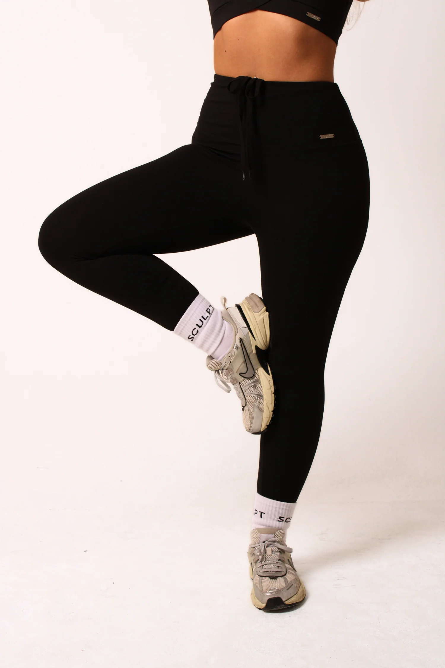 Hybrid High Waisted Leggings Black - Image 4