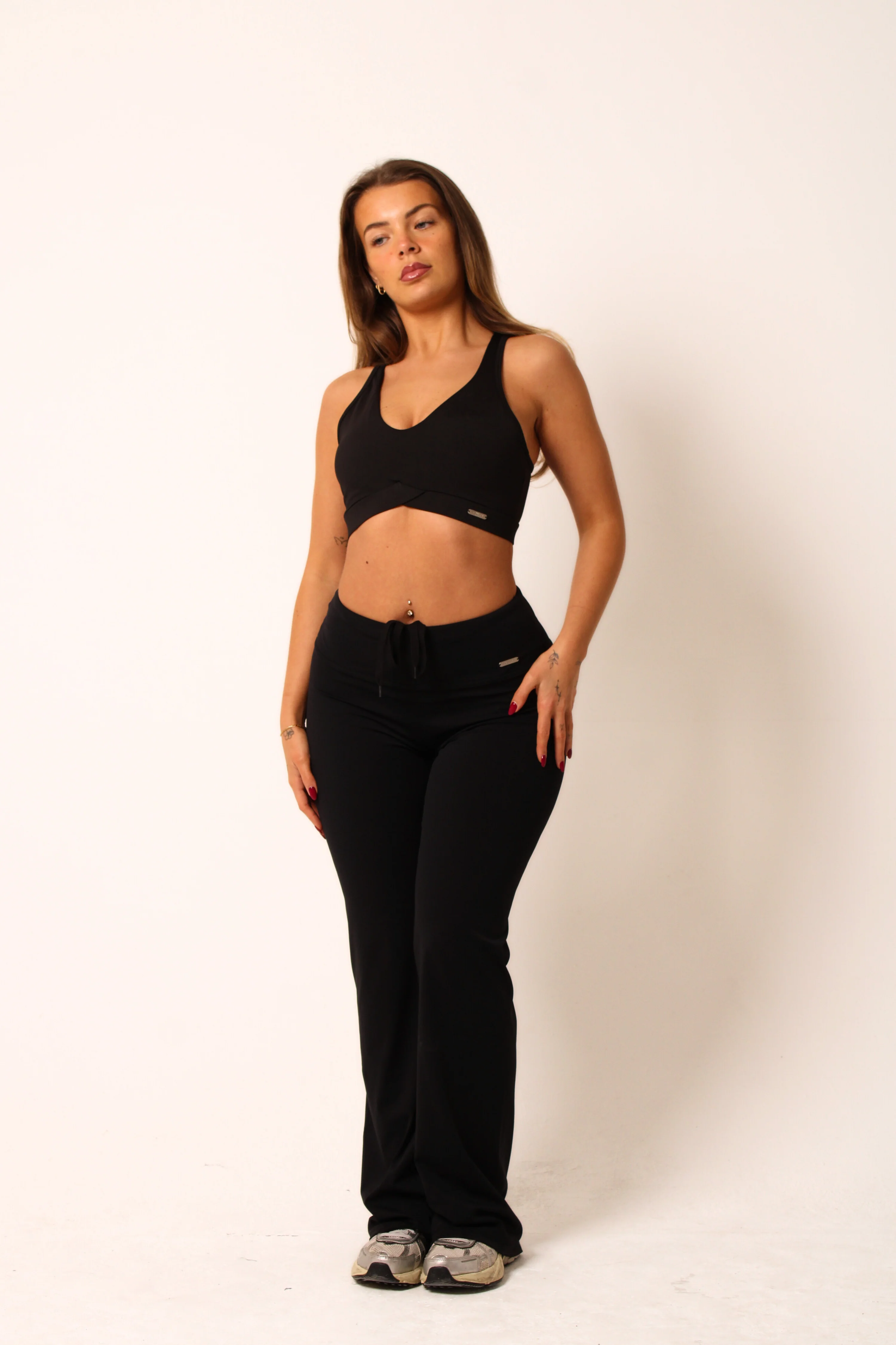 Regular High Waisted Wide Leg Flares Black - Image 5