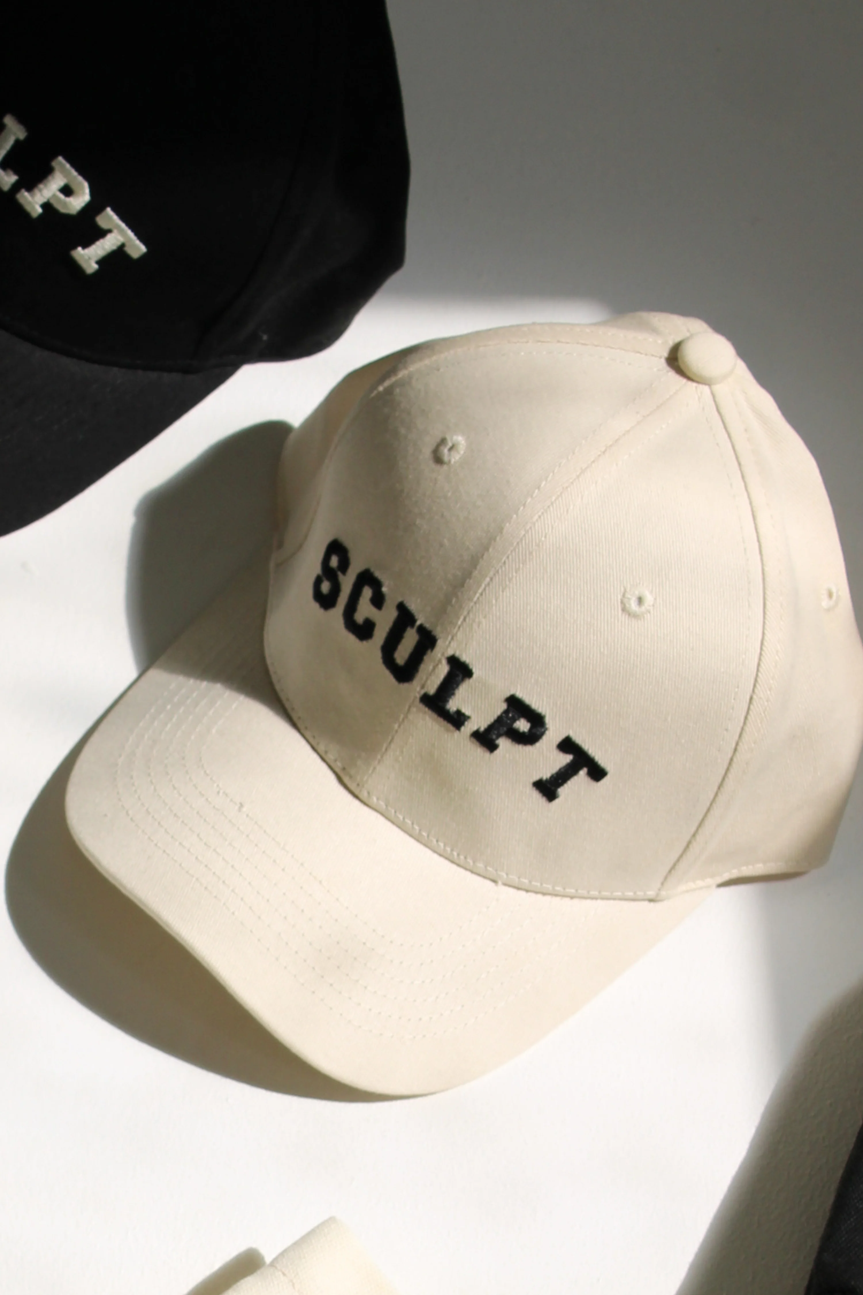 Sculpt Signature Embroidered Cap Vanilla - Image 4