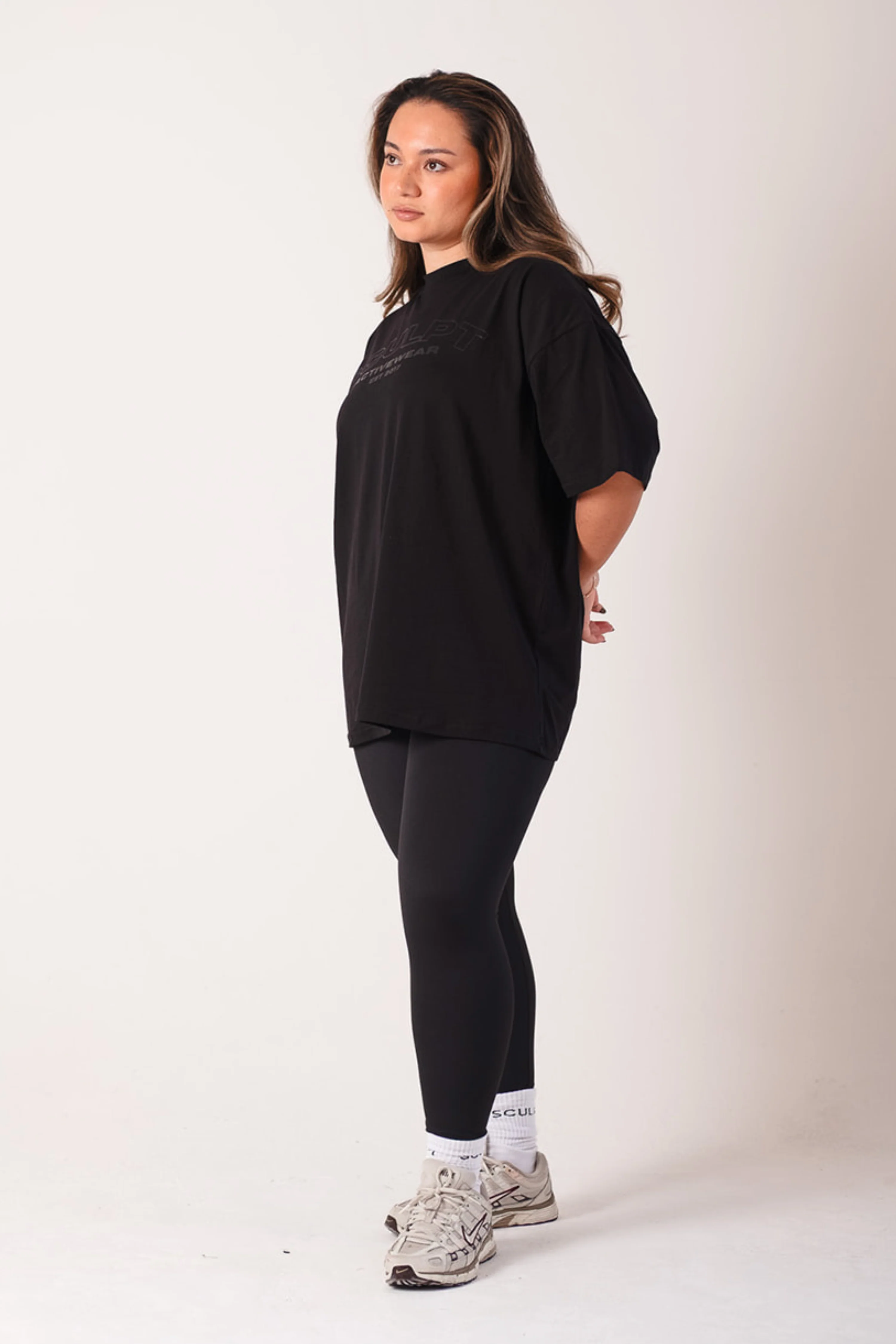 Signature Oversized Short Sleeve Logo T-Shirt Black - Image 11