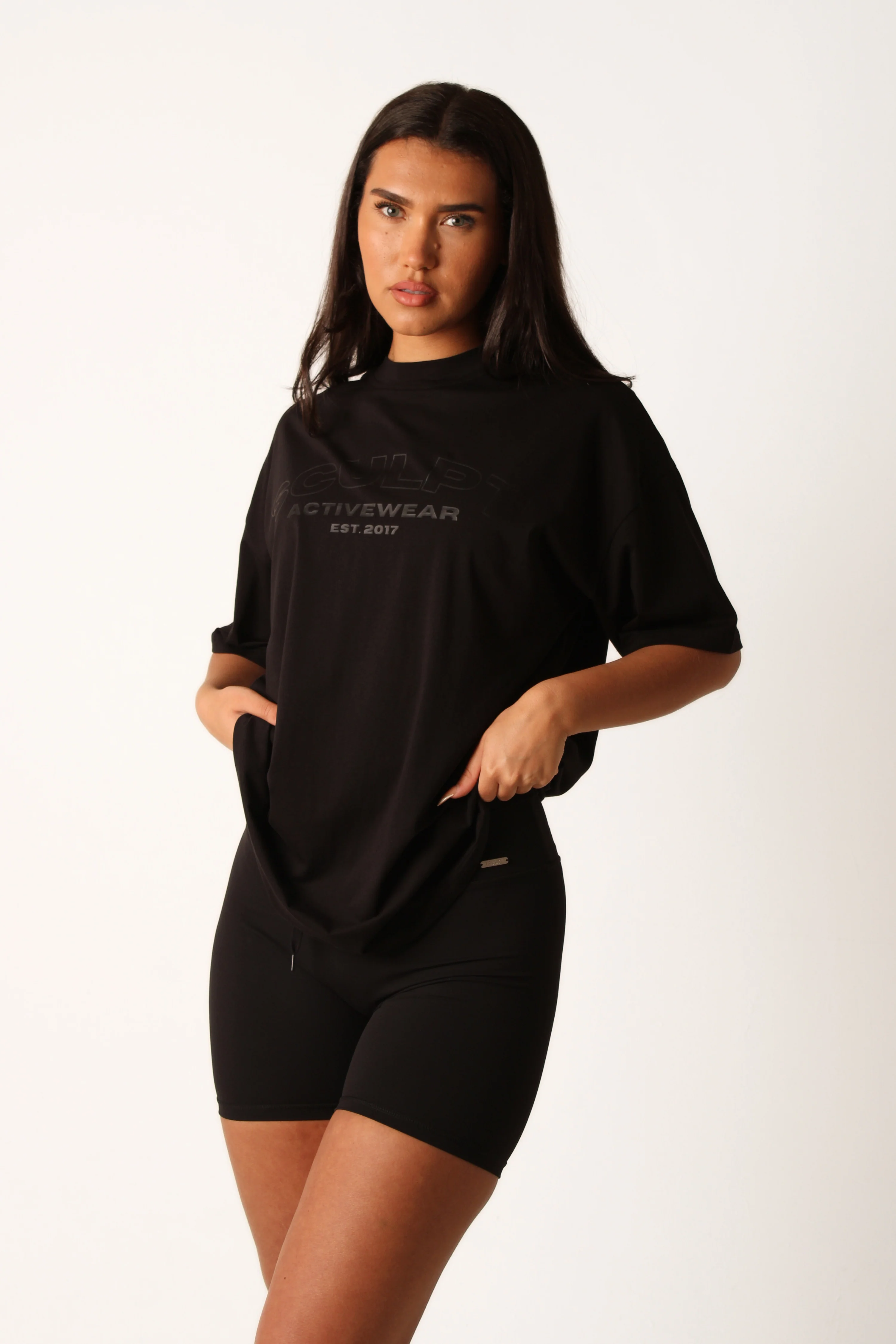Signature Oversized Short Sleeve Logo T-Shirt Black - Image 5