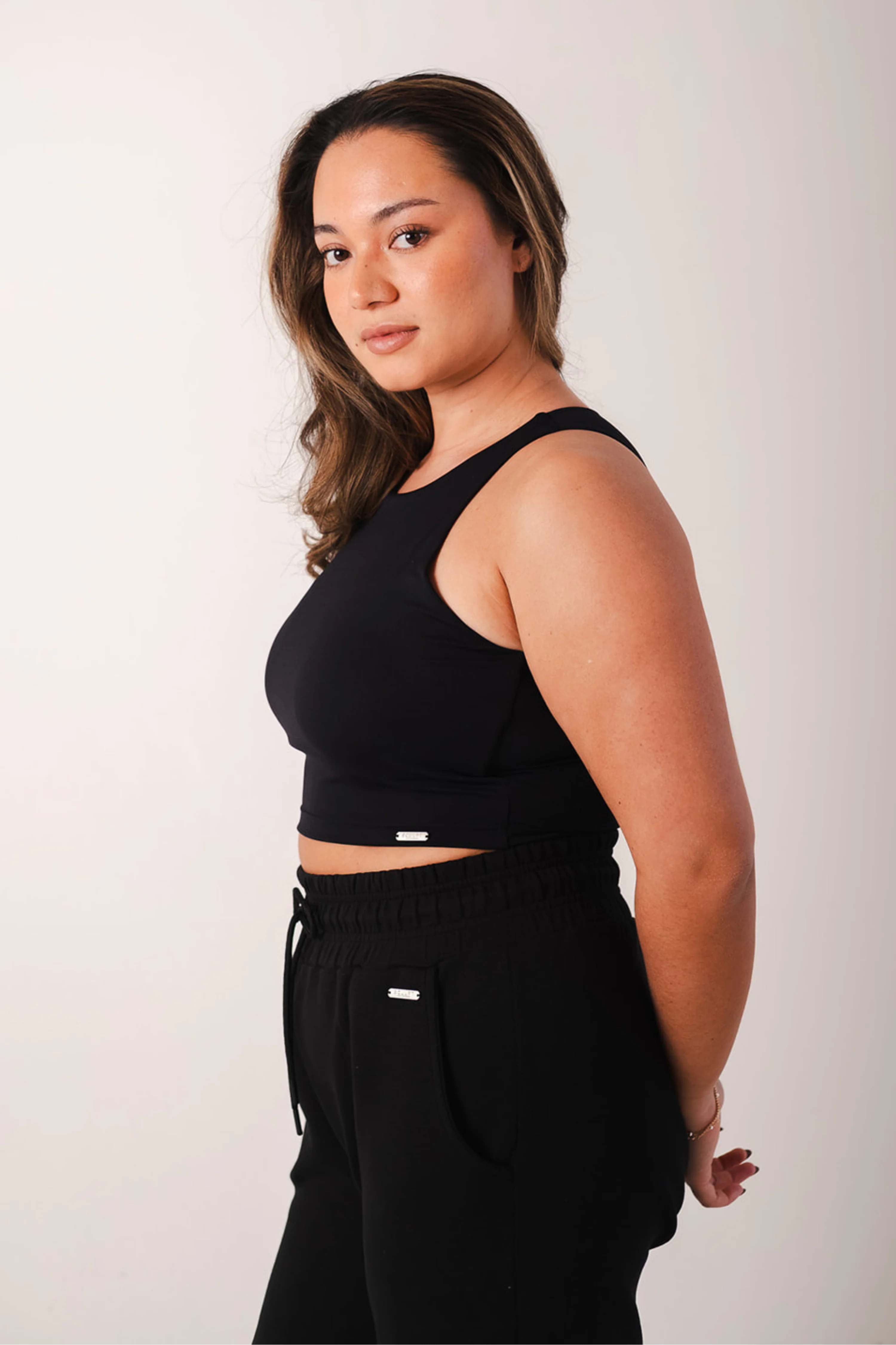 Signature Racer Crop Built In Bra Top Black - Image 3