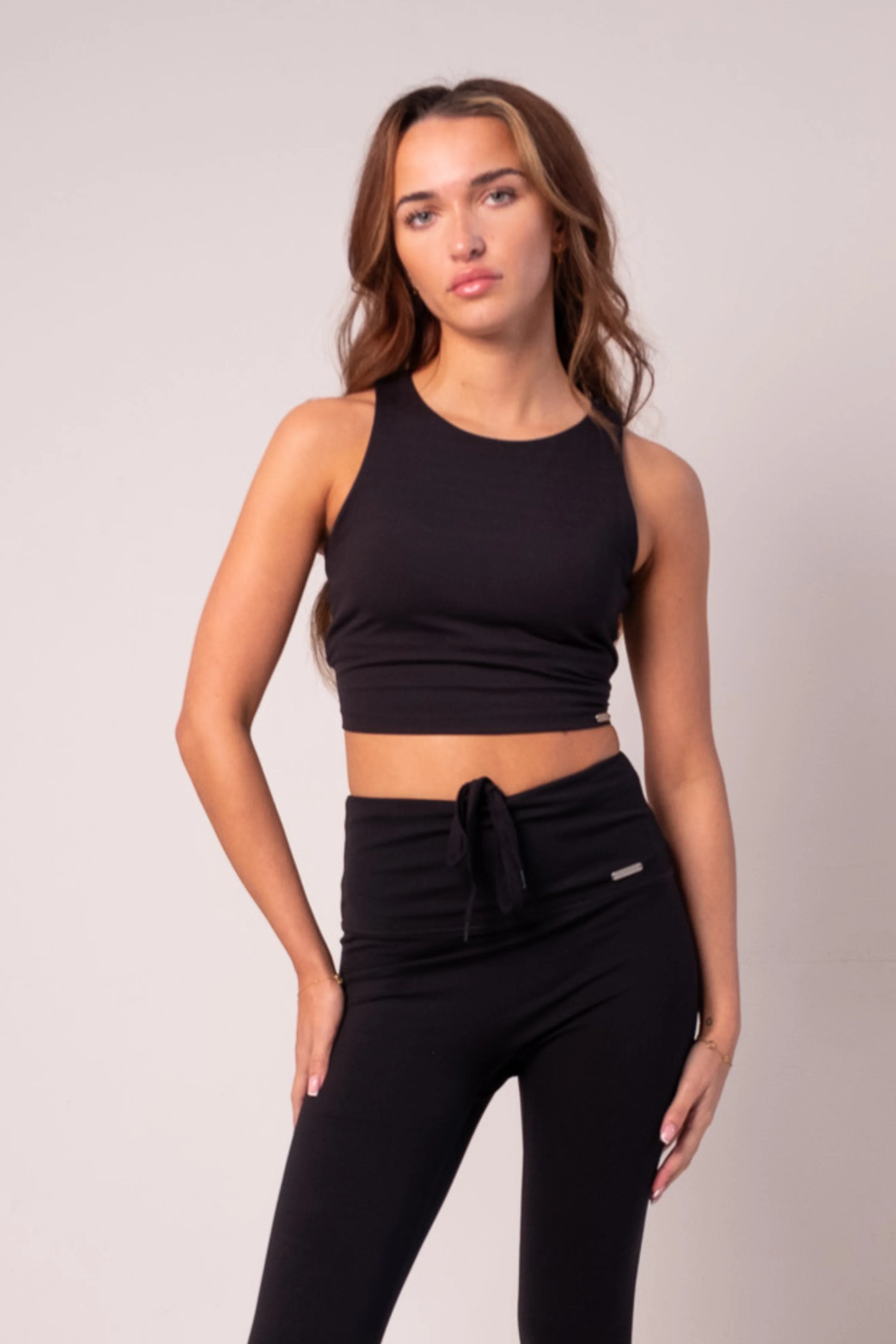Signature Racer Crop Built In Bra Top Black - Image 7